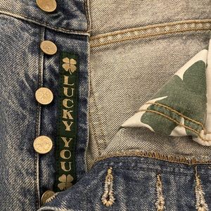 Vintage Dungaree’s with a button fly in amazing condition! In love with these